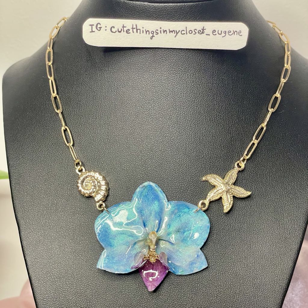 ocean blu real orchid necklace