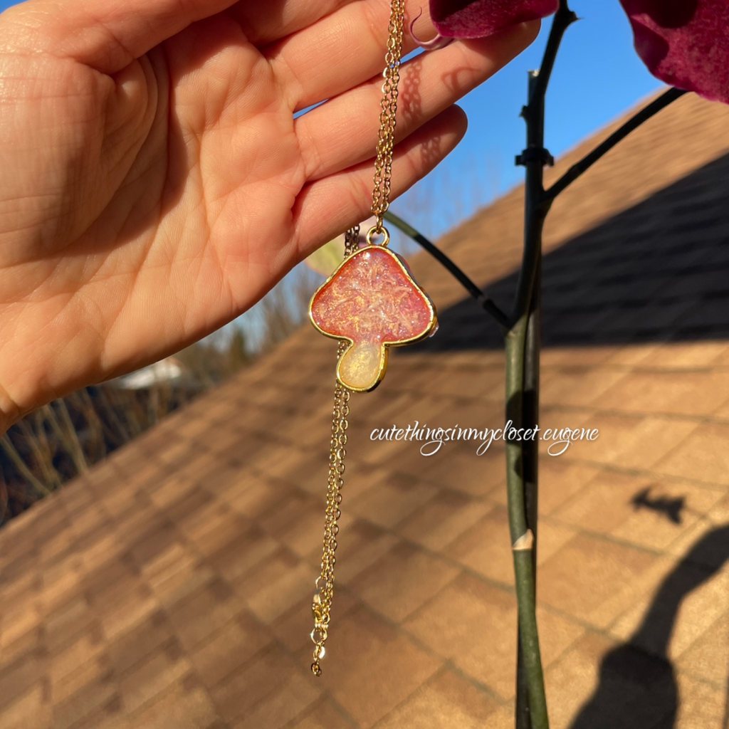 Mushroom Gypsophila neacklace