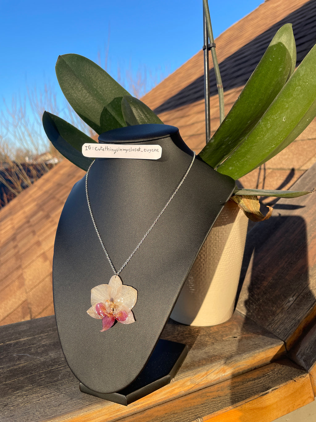 natural color real orchid necklace