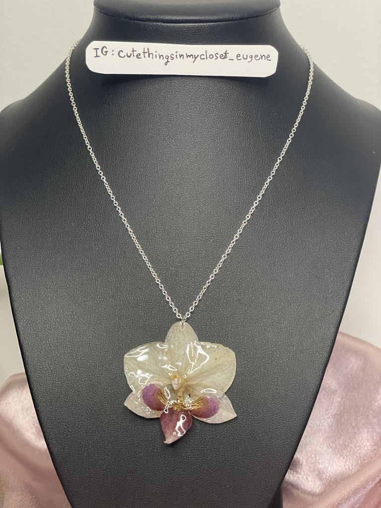 natural color real orchid necklace