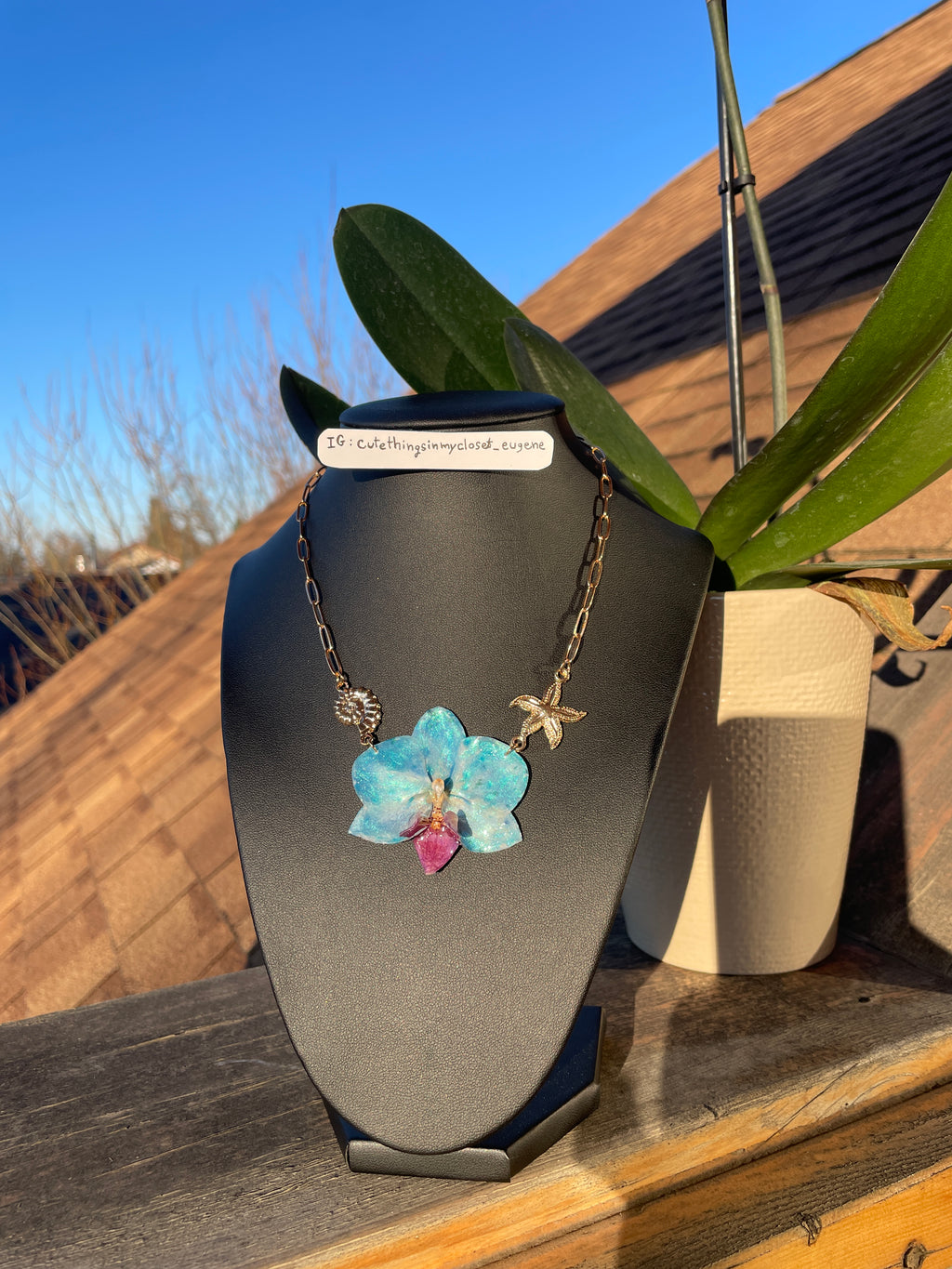 ocean blu real orchid necklace
