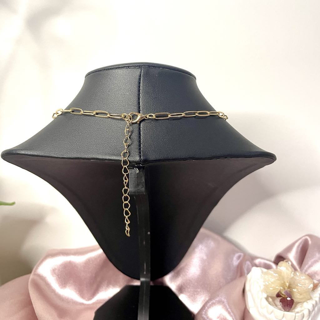 pink raspberry with water drops 💧 chain orchid necklace