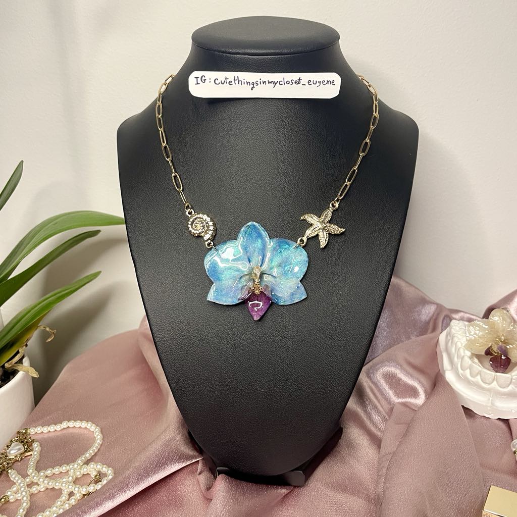 ocean blu real orchid necklace