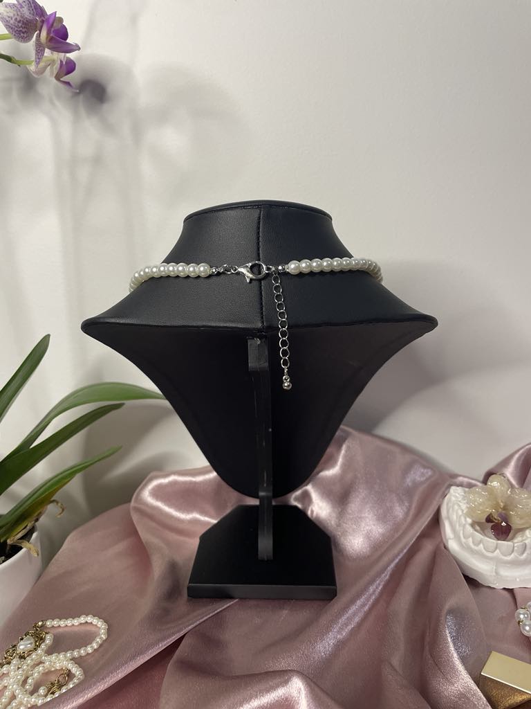 natural color orchid with simulated white pearl