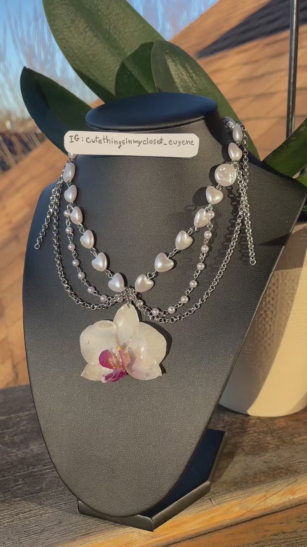 natural orchid color with simulated heart pearl