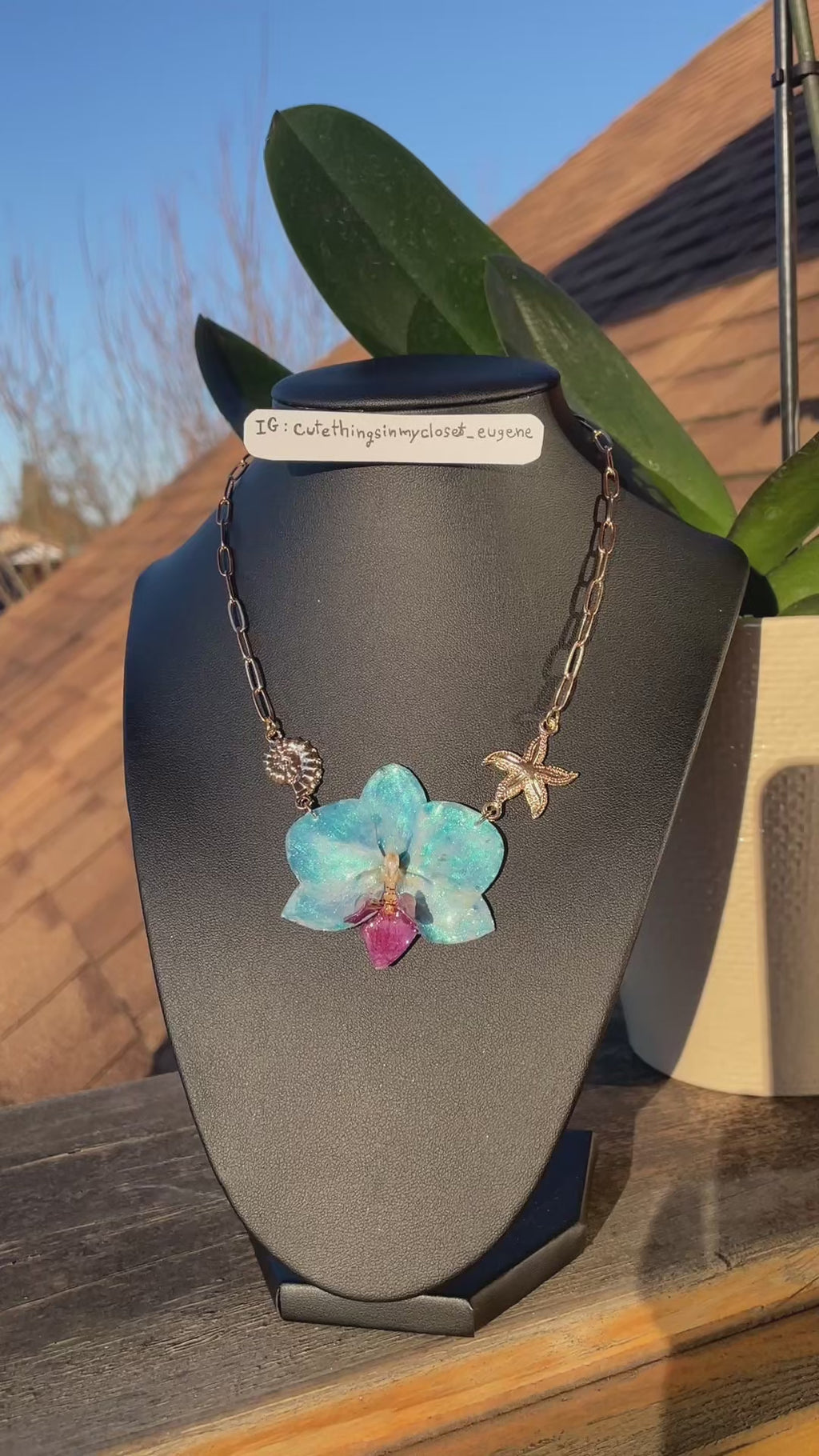 ocean blu real orchid necklace
